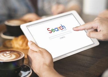 kahve ve dijital tablet grubu