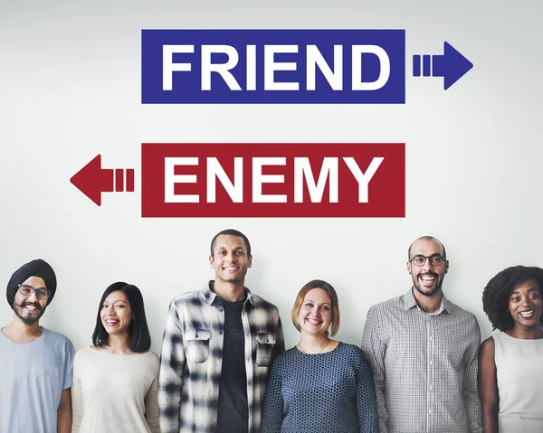 Diversidad de personas con amigo o enemigo —  Fotos de Stock