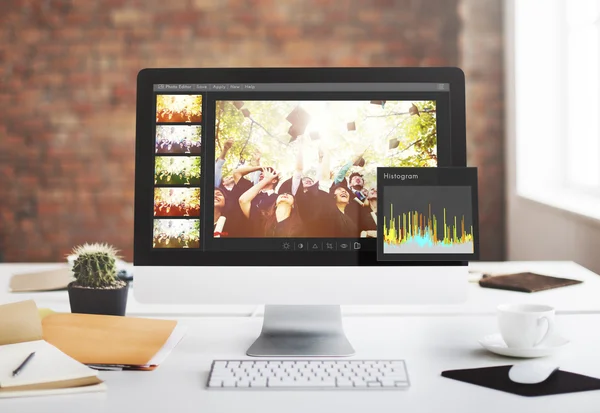 Computer monitor in office — Stock Photo, Image