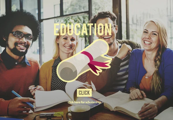 Érettségi tanfolyam, oktatási koncepció — Stock Fotó