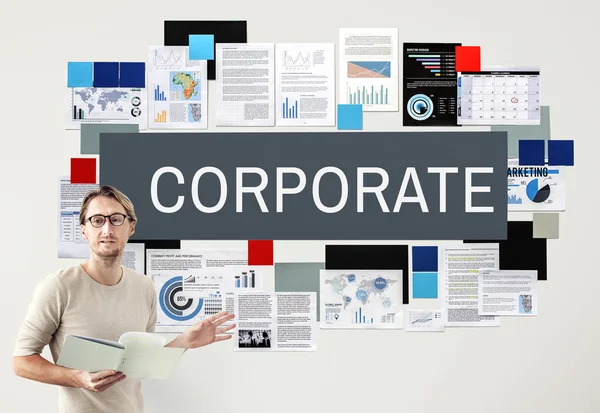 Zakenman die werken met corporate — Stockfoto