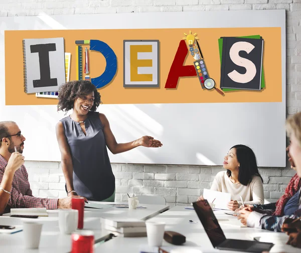 Reunión de negocios con ideas — Foto de Stock