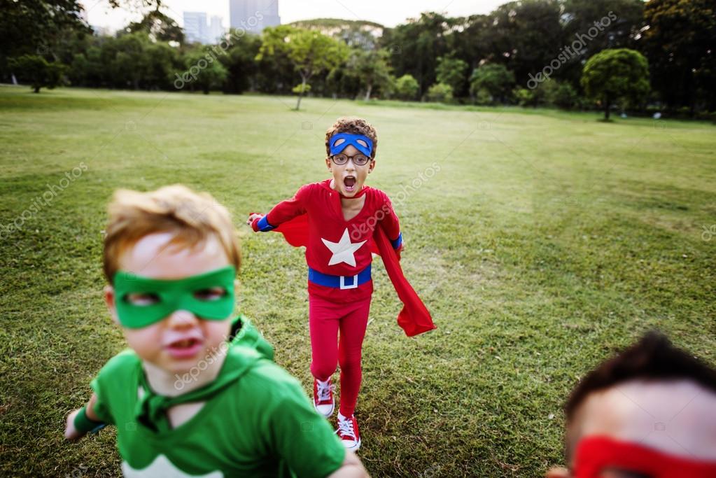BES Vergelijken reflecteren Superhero Kids playing outdoor Stock Photo by ©Rawpixel 112658172