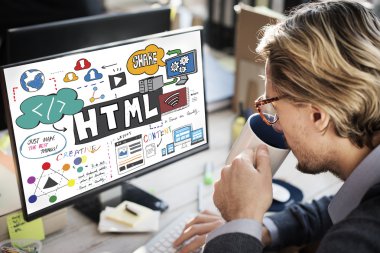 İşadamı bilgisayarda html ile çalışma