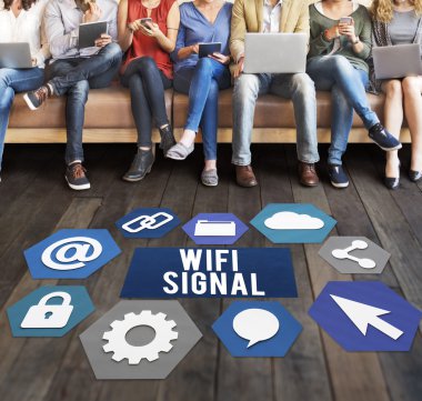 farklı aygıtlar kullanan kişiler