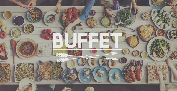 Personnes et nourriture avec Buffet — Photo