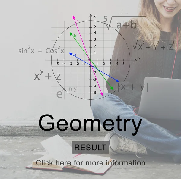 数字设备的年轻女子 — 图库照片