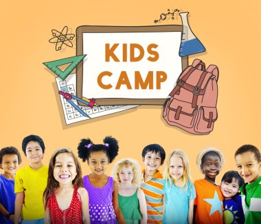 sevimli gülümseyen çocuklar