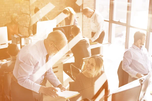 Gente de negocios trabajando —  Fotos de Stock