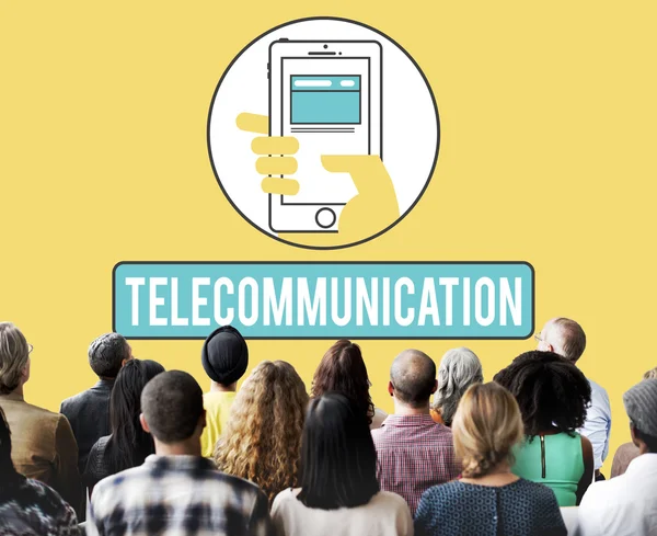 Persone in seminario con le telecomunicazioni — Foto Stock