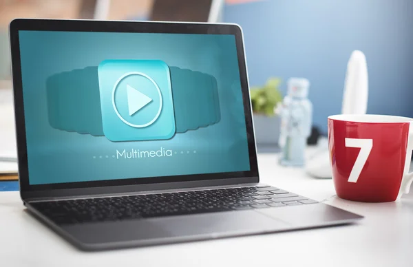 マルチ メディア オーディオ コンピューター デジタル エンターテイメントの概念 — ストック写真
