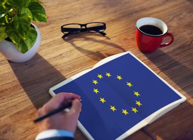 Defterde yazan iş adamı