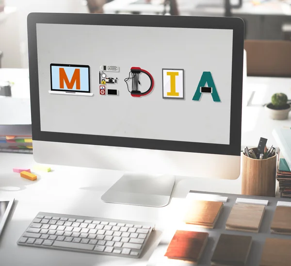 Media Entertainment uitgezonden Concept — Stockfoto