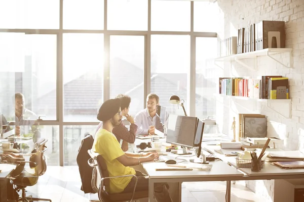 Imprenditori che lavorano — Foto Stock