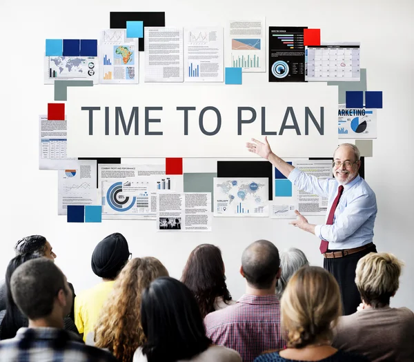 Persone in seminario con il tempo di pianificare — Foto Stock