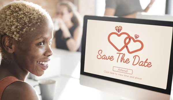 Businesswoman working on computer with Save Date — Stock Photo, Image