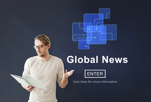 Affärsman arbetar med globala nyheter — Stockfoto