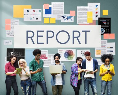 Dijital cihazlar kullanarak internette sörf öğrenciler