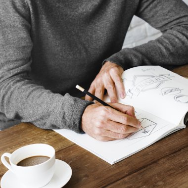 Adam çizim eskiz defter
