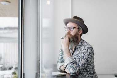 üst düzey yakışıklı