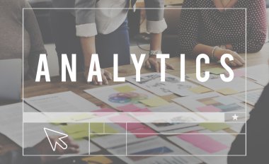 Ofiste çalışan iş adamları