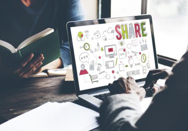 Bilgisayar çalışma tablosunda