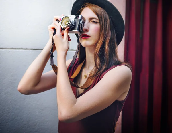 Beautiful Woman Photographer — Stock Photo, Image