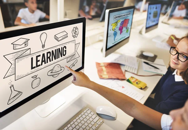 Pupils in computer classroom — Stock Photo, Image