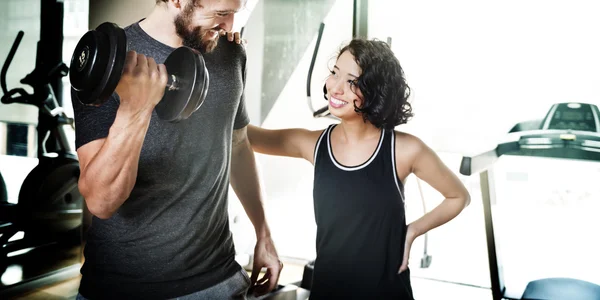 Hermosa pareja deportiva — Foto de Stock