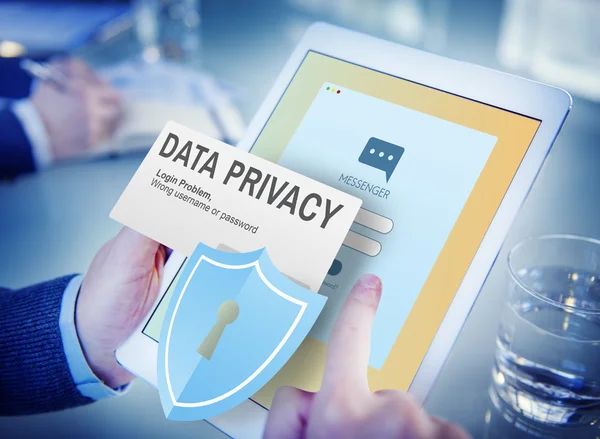 Man using tablet and Data Privacy Concept — Stock Photo, Image