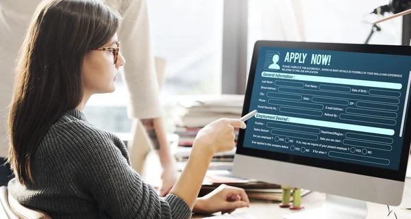 Equipo de negocios trabajando en la oficina — Foto de Stock