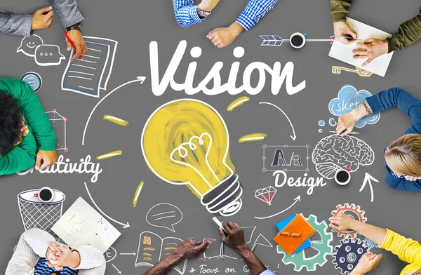 Geschäftsleute verweisen auf Vision-Konzept — Stockfoto