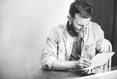 Adam Hipster çalışma