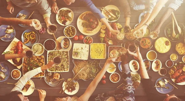 Mensen en eten met Concept — Stockfoto