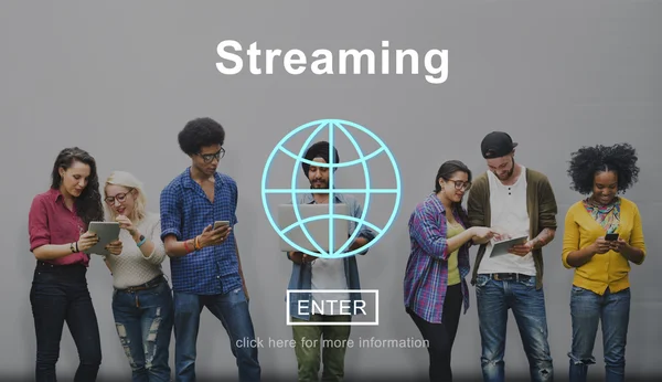 ストリーミングのインター ネット メディア コンピューター — ストック写真