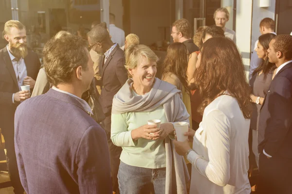 Freunde der Vielfalt beim Treffen — Stockfoto