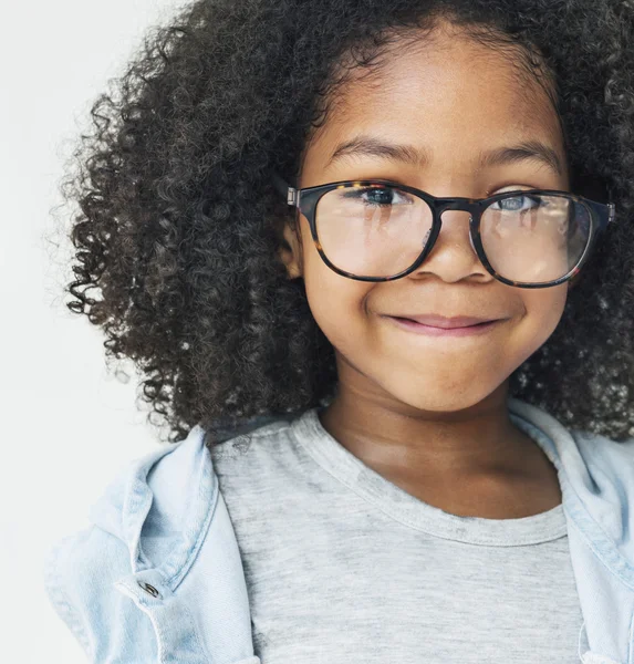 Menina africana sorrindo — Fotografia de Stock