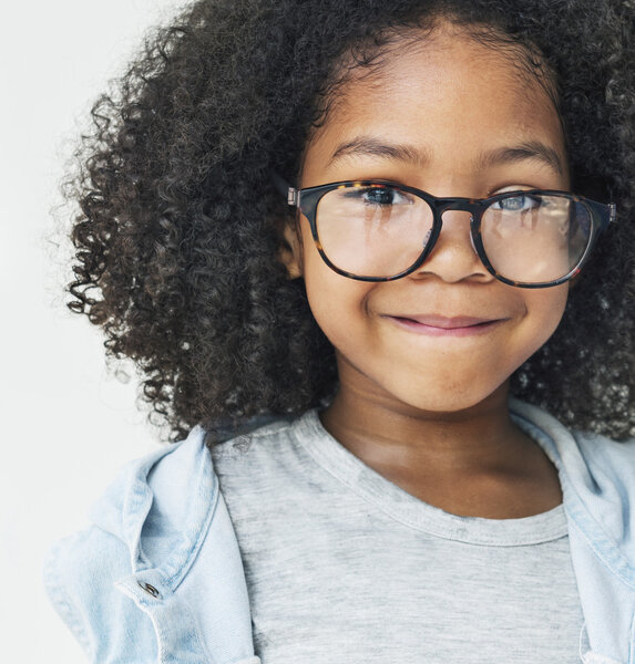 Ragazza africana sorridente — Foto Stock