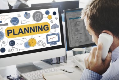 bilgisayarla iletişim planlama çalışma iş adamı