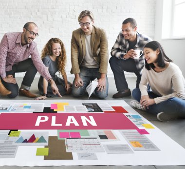 Poster ve planı çalışma tasarımcılar