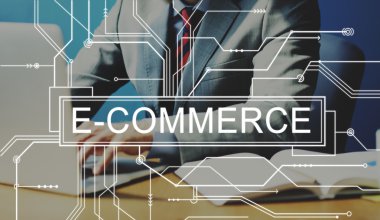 Dizüstü bilgisayarla çalışan adam