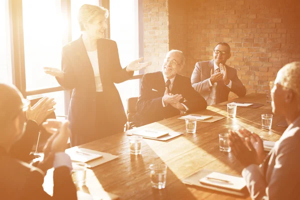 Empresários em reunião — Fotografia de Stock