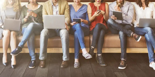 Diversity People with digital devices — Stock Photo, Image