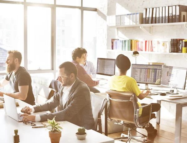 Imprenditori che lavorano — Foto Stock