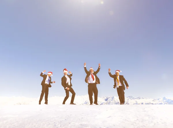 Zakenlieden vieren van Kerstmis — Stockfoto