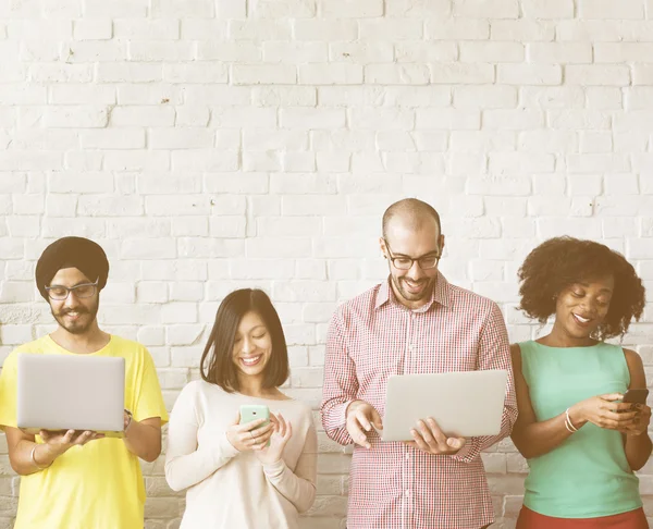 People stands near wall — Stock Photo, Image