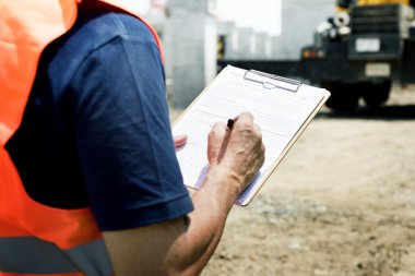 Planlama inşaat işçisi