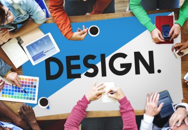 Grup masada oturan insan