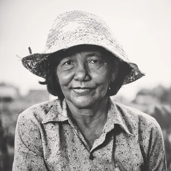 Cambodian female farmer — Stock Photo, Image