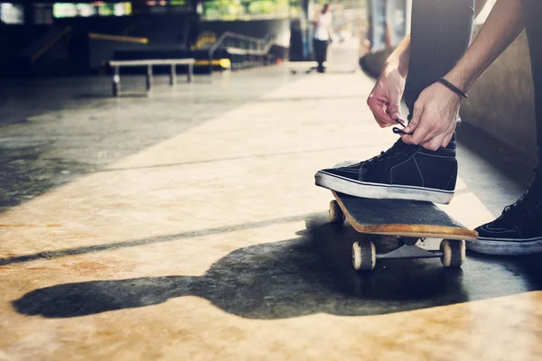 Man tur på Skateboard — Stockfoto